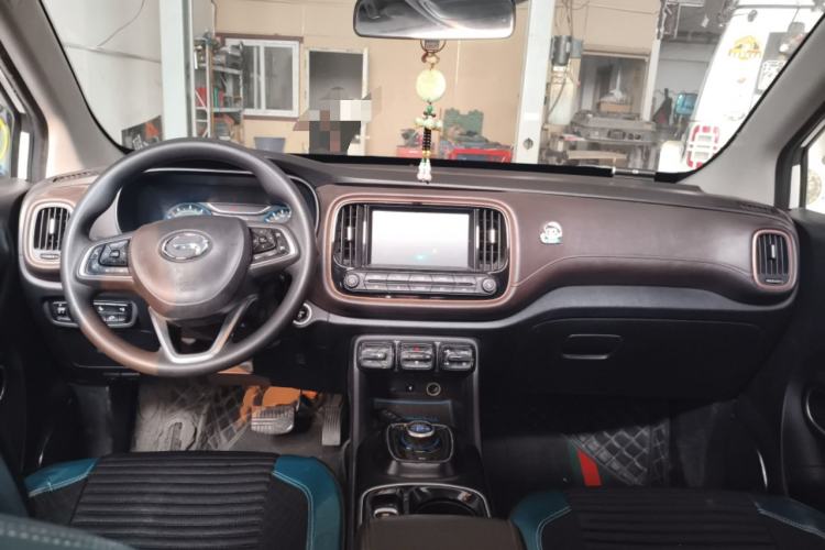 Used AION Trumpchi GE3 2017 310 Smart Edition Center Console