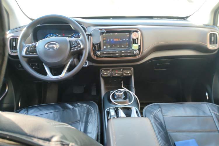Used AION Trumpchi GE3 2017 310 Smart Edition Center Console