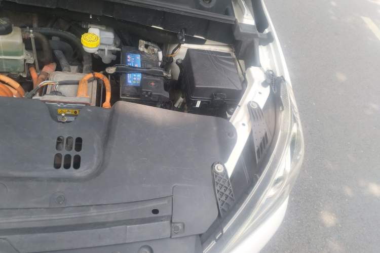 Used AION Trumpchi GE3 2017 310 Smart Edition Engine Bay Left