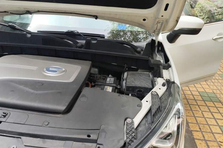 Used AION Trumpchi GE3 2017 310 Smart Edition Engine Bay Left