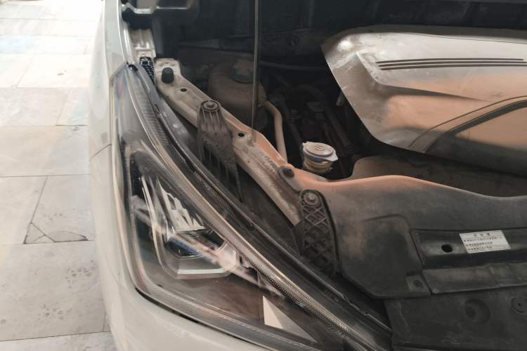 Used AION Trumpchi GE3 2017 310 Smart Edition Engine Bay Right