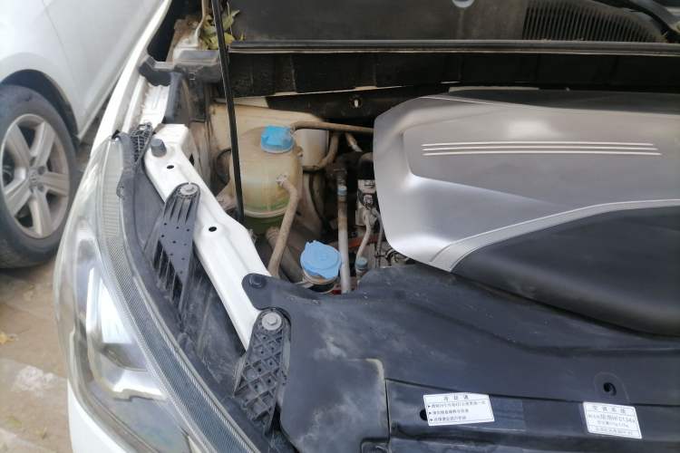 Used AION Trumpchi GE3 2017 310 Smart Edition Engine Bay Right