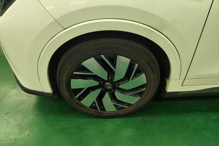 Used AION Trumpchi GE3 2017 310 Smart Edition Left Front Wheel Hub