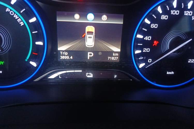 Used AION Trumpchi GE3 2017 310 Smart Edition Odometer Close Up
