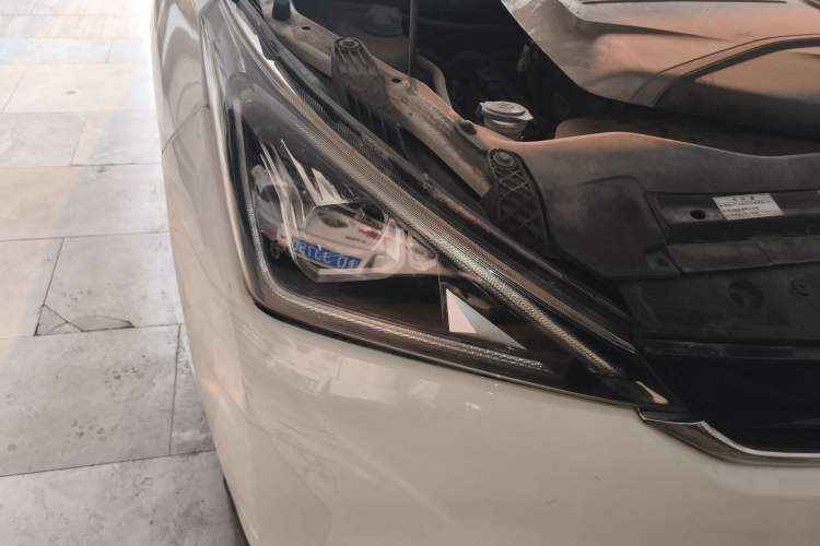 Used AION Trumpchi GE3 2017 310 Smart Edition Right Front Headlight