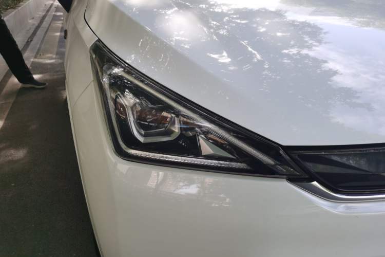 Used AION Trumpchi GE3 2017 310 Prestige Edition Right Front Headlight