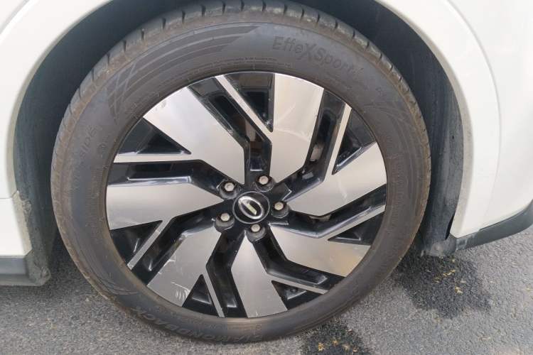 Used AION Trumpchi GE3 2017 310 Smart Edition Right Front Wheel Hub