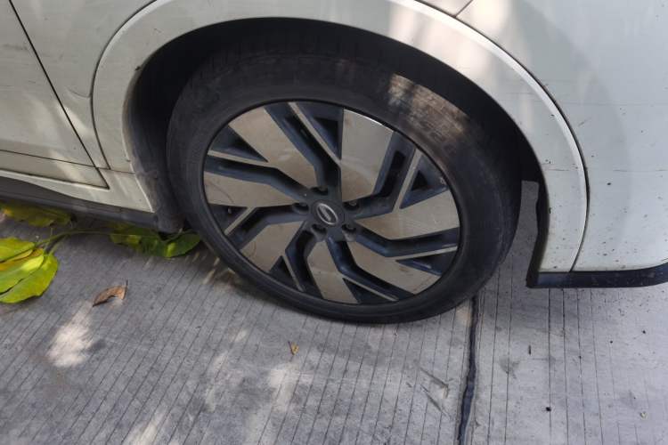 Used AION Trumpchi GE3 2017 310 Prestige Edition Right Front Wheel Hub