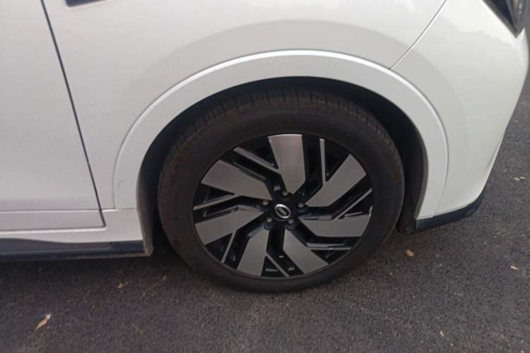Used AION Trumpchi GE3 2017 310 Smart Edition Right Front Wheel Hub