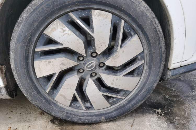 Used AION Trumpchi GE3 2017 310 Smart Edition Right Front Wheel Hub
