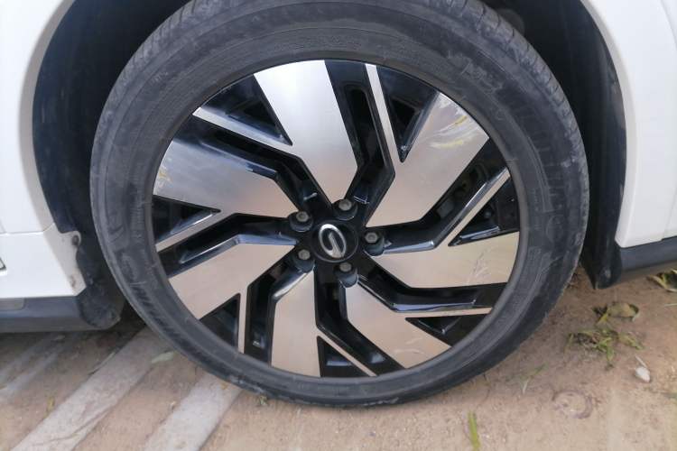 Used AION Trumpchi GE3 2017 310 Smart Edition Right Front Wheel Hub