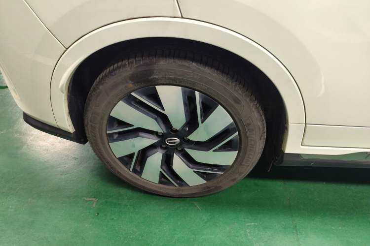 Used AION Trumpchi GE3 2017 310 Smart Edition Right Rear Wheel Hub