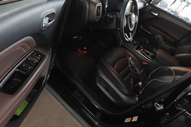 Used AION Trumpchi GE3 2018 530 Internet Enjoyment Version Driver Seat