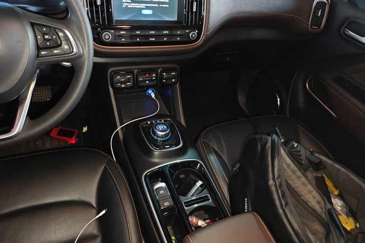 Used AION Trumpchi GE3 2018 530 Internet Enjoyment Version Gear Lever
