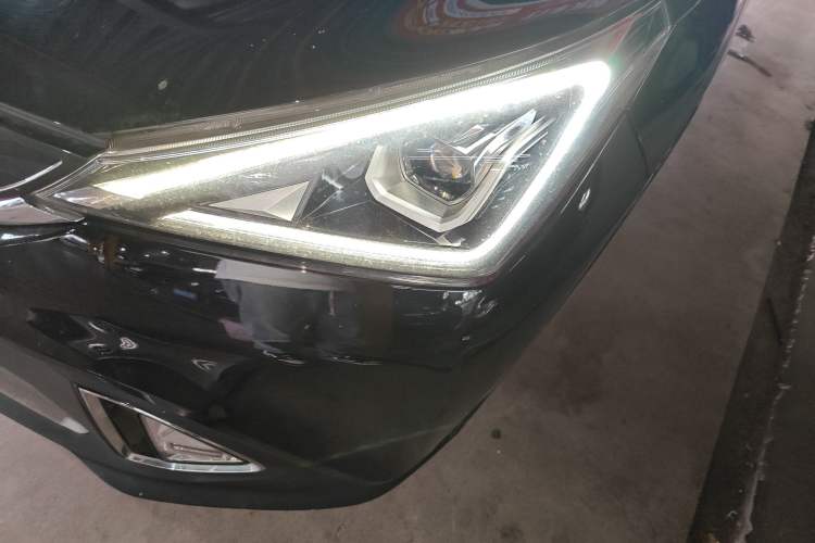 Used AION Trumpchi GE3 2018 530 Internet Enjoyment Version Left Front Headlight