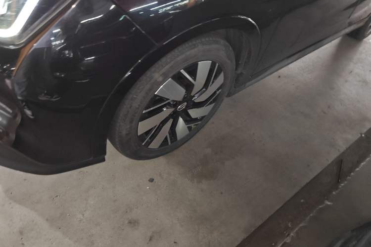 Used AION Trumpchi GE3 2018 530 Internet Enjoyment Version Left Front Wheel Hub