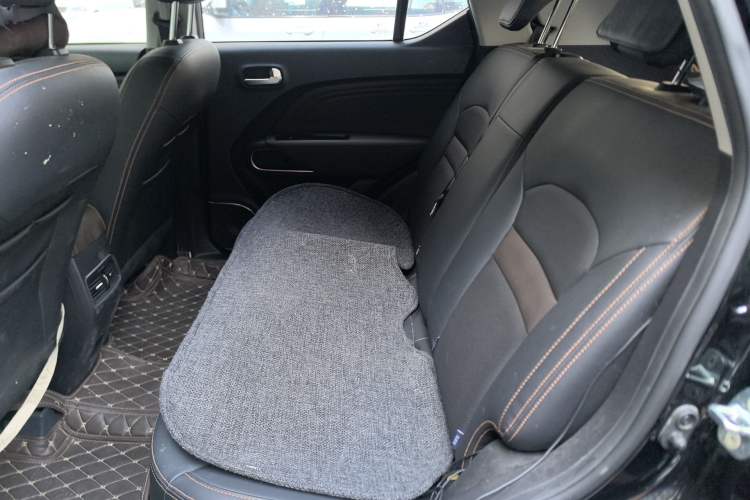 Used AION Trumpchi GE3 2018 530 Internet Enjoyment Version Left Rear Seat