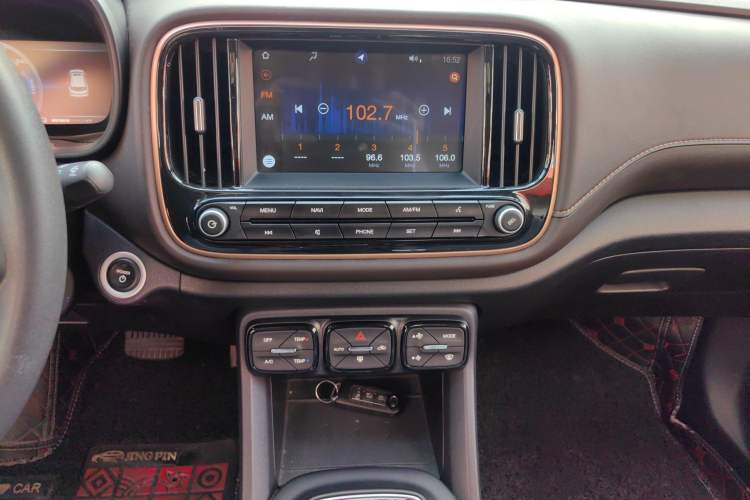 Used AION Trumpchi GE3 2018 530 Internet Enjoyment Version Audio And AC Panel