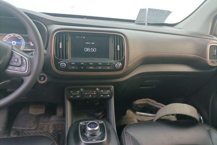 Used AION Trumpchi GE3 2018 530 Internet Enjoyment Version Audio And AC Panel