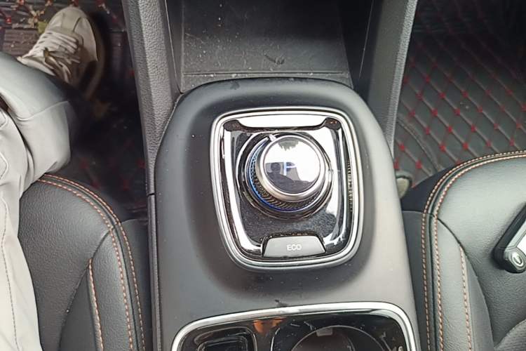 Used AION Trumpchi GE3 2018 530 Internet Premium Edition Gear Lever