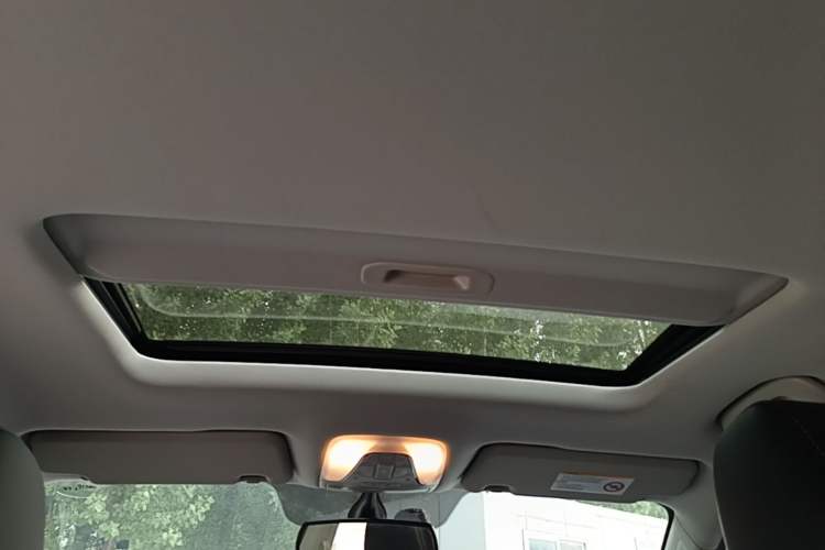 Used AION Trumpchi GE3 2018 530 Internet Premium Edition Headliner