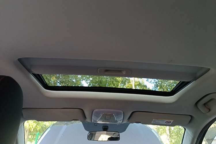 Used AION Trumpchi GE3 2018 530 Internet Enjoyment Version Headliner