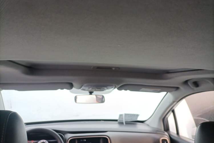 Used AION Trumpchi GE3 2018 530 Internet Enjoyment Version Headliner