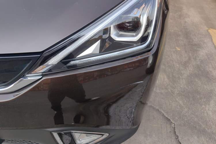 Used AION Trumpchi GE3 2018 530 Internet Enjoyment Version Left Front Headlight