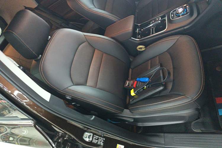 Used AION Trumpchi GE3 2018 530 Internet Enjoyment Version Right Front Seat