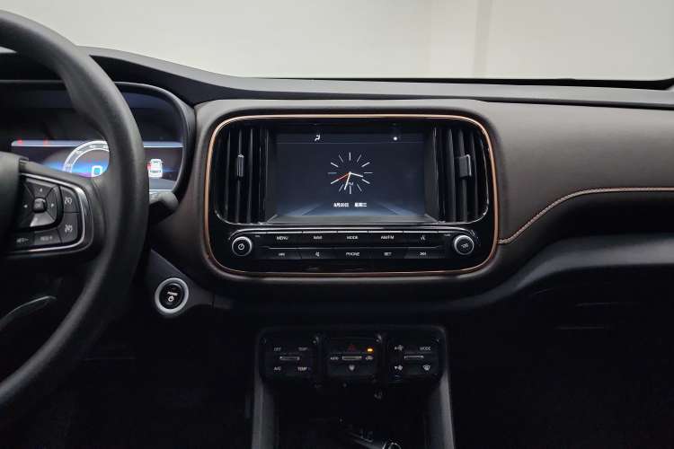 Used AION Trumpchi GE3 2018 530 Internet Enjoyment Version Audio And AC Panel