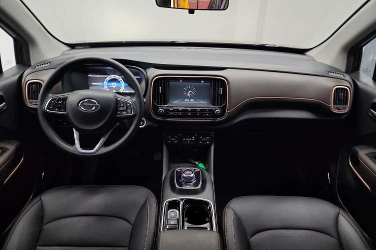 Used AION Trumpchi GE3 2018 530 Internet Enjoyment Version Center Console