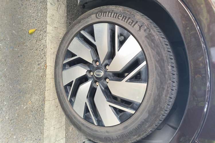 Used AION Trumpchi GE3 2018 530 Internet Enjoyment Version Left Front Wheel Hub
