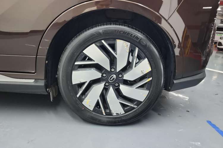 Used AION Trumpchi GE3 2018 530 Internet Enjoyment Version Right Rear Wheel Hub