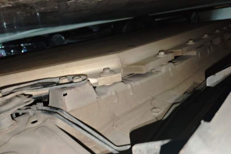 Used AION Trumpchi GE3 2018 530 Internet Enjoyment Version Chassis Front Right