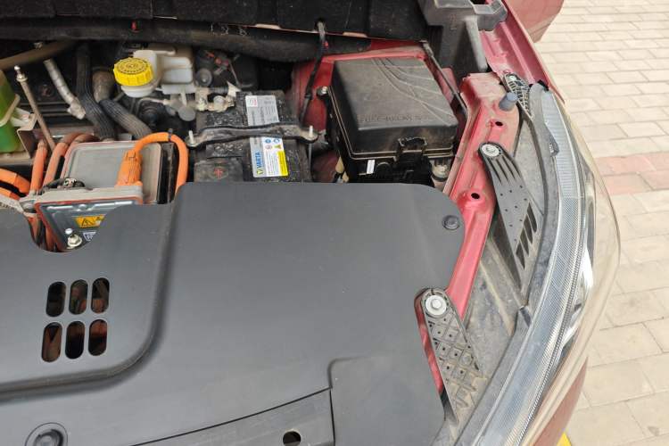 Used AION Trumpchi GE3 2018 530 Internet Enjoyment Version Engine Bay Left