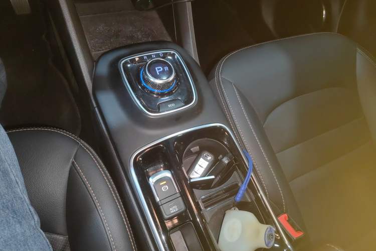 Used AION Trumpchi GE3 2018 530 Internet Enjoyment Version Gear Lever