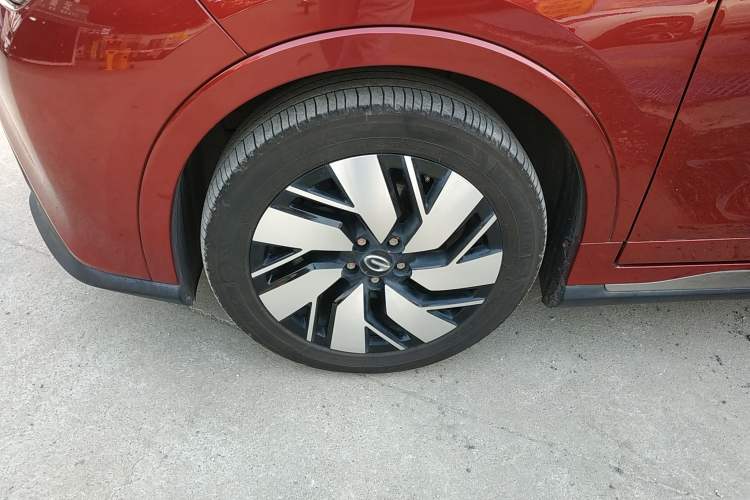 Used AION Trumpchi GE3 2018 530 Internet Enjoyment Version Left Front Wheel Hub