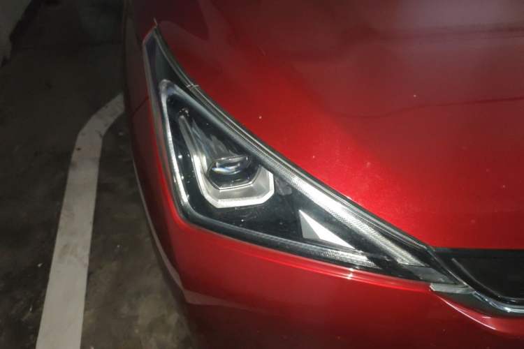 Used AION Trumpchi GE3 2018 530 Internet Enjoyment Version Right Front Headlight