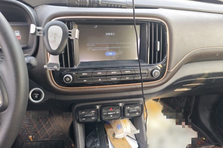 Used AION Trumpchi GE3 2018 530 Internet Enjoyment Version Audio And AC Panel