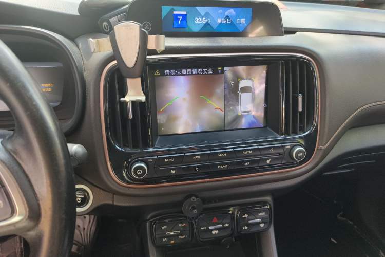Used AION Trumpchi GE3 2018 530 Internet Premium Edition Audio And AC Panel