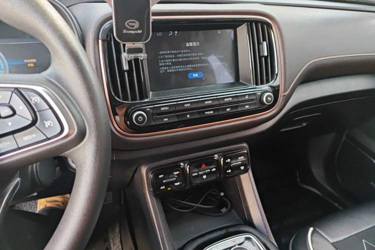 Used AION Trumpchi GE3 2018 530 Internet Enjoyment Version Audio And AC Panel