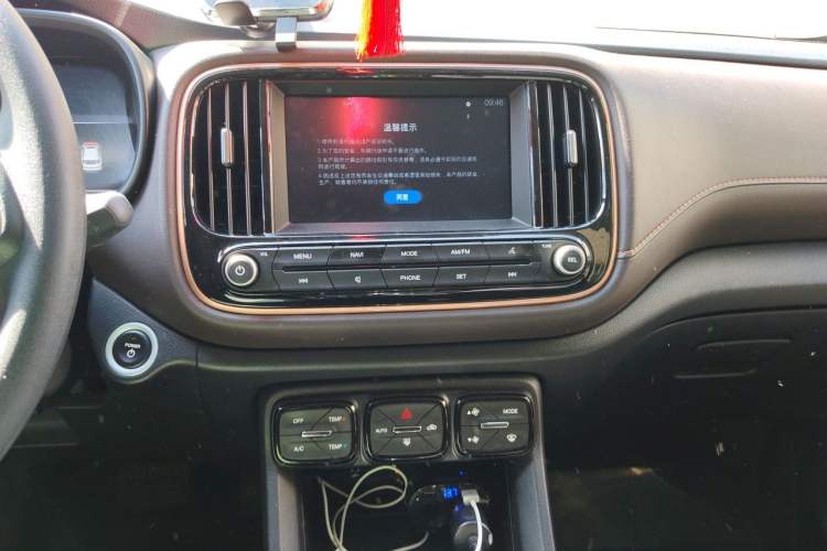 Used AION Trumpchi GE3 2018 530 Internet Enjoyment Version Audio And AC Panel