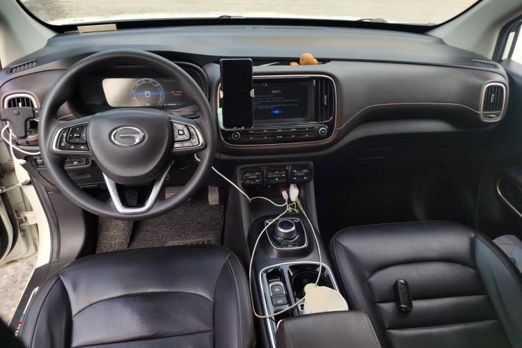Used AION Trumpchi GE3 2018 530 Internet Enjoyment Version Center Console