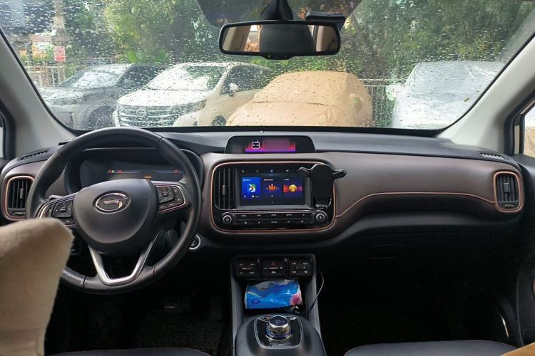 Used AION Trumpchi GE3 2018 530 Internet Premium Edition Center Console