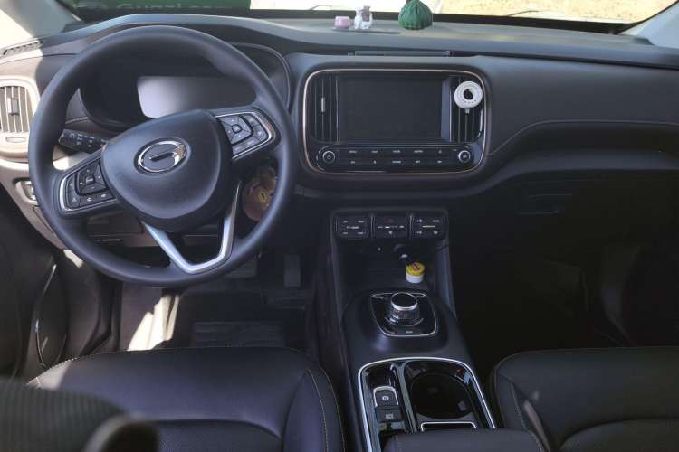 Used AION Trumpchi GE3 2018 530 Internet Enjoyment Version Center Console