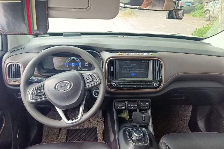 Used AION Trumpchi GE3 2018 530 Internet Enjoyment Version Center Console
