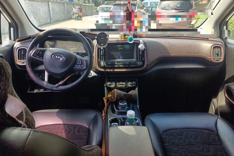 Used AION Trumpchi GE3 2018 530 Intelligent Edition Center Console