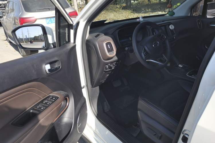 Used AION Trumpchi GE3 2018 530 Internet Enjoyment Version Driver Seat