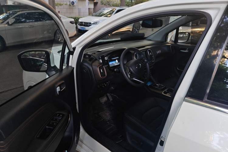 Used AION Trumpchi GE3 2018 530 Internet Enjoyment Version Driver Seat