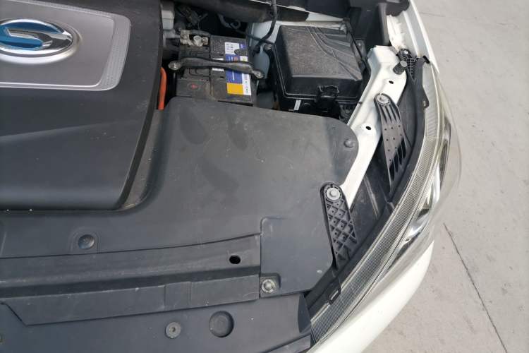 Used AION Trumpchi GE3 2018 530 Intelligent Edition Engine Bay Left